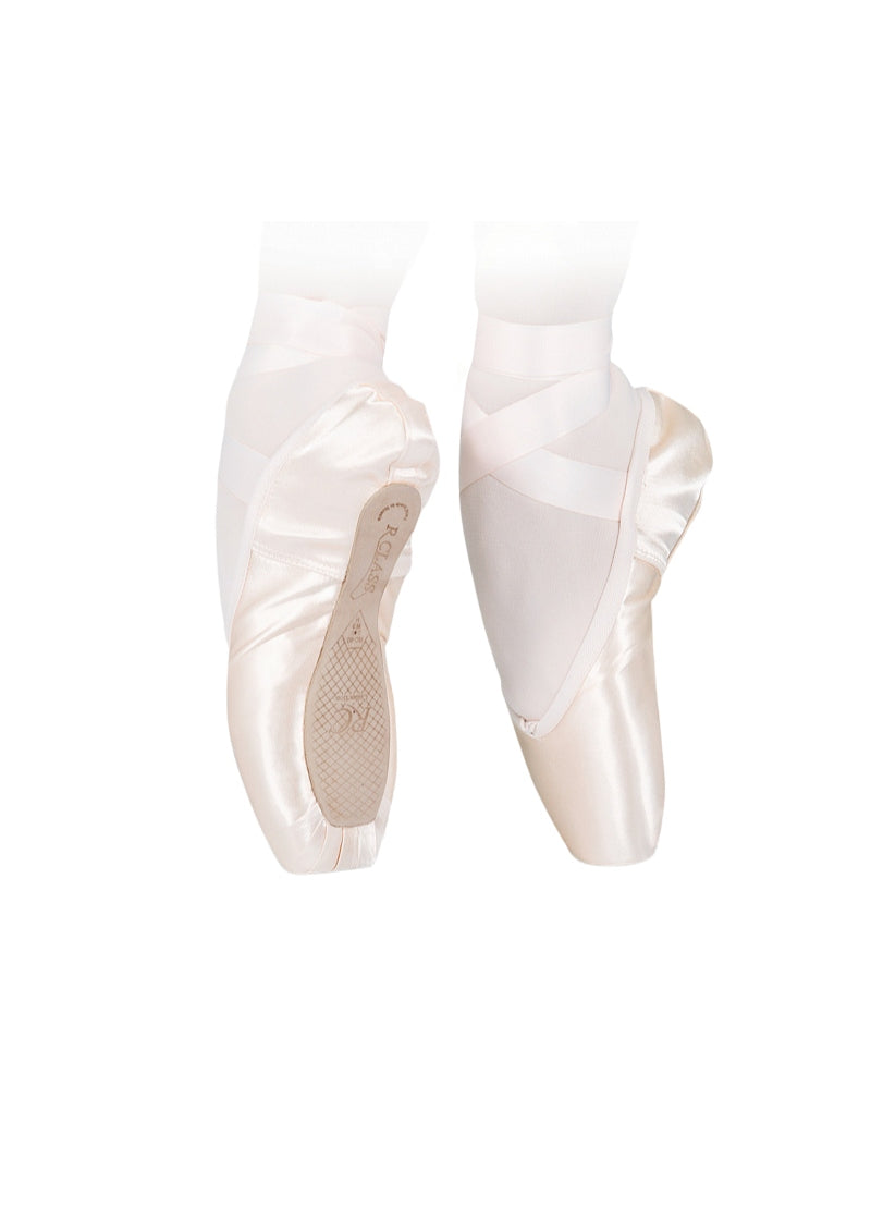 R-Class CL80d Women's Toccata Pointe Shoe in Pink with a Medium Shank