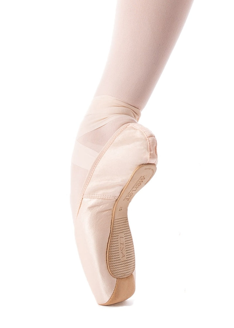 Merlet CLISA Women's Lisa Pointe Shoe in Pink with Low Vamp and Replaceable Shanks