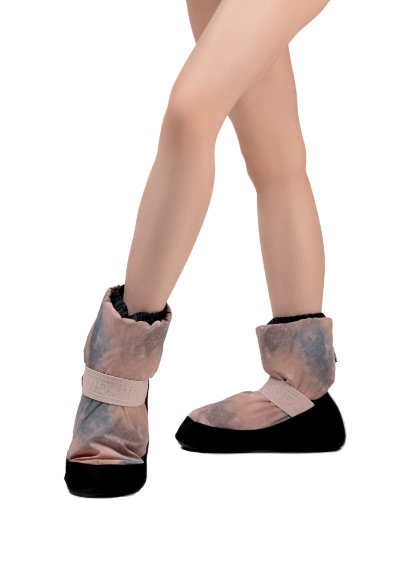 Grand Prix UWAU10x Women's Amouage Warm-Up Booties in Coral Almond Ocean (light peach/blue abstract print)