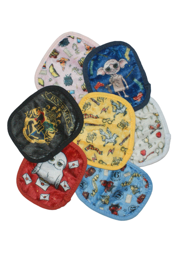 MakeUp Eraser RD7BCR01 Harry Potter 7-Day Set of Women's Reusable Make-Up Removal Wipes featuring Hogwarts, Hedwig, and Dobby