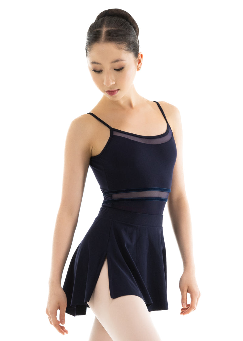 Nikolay Talia pull-on skirt in black with side slits.