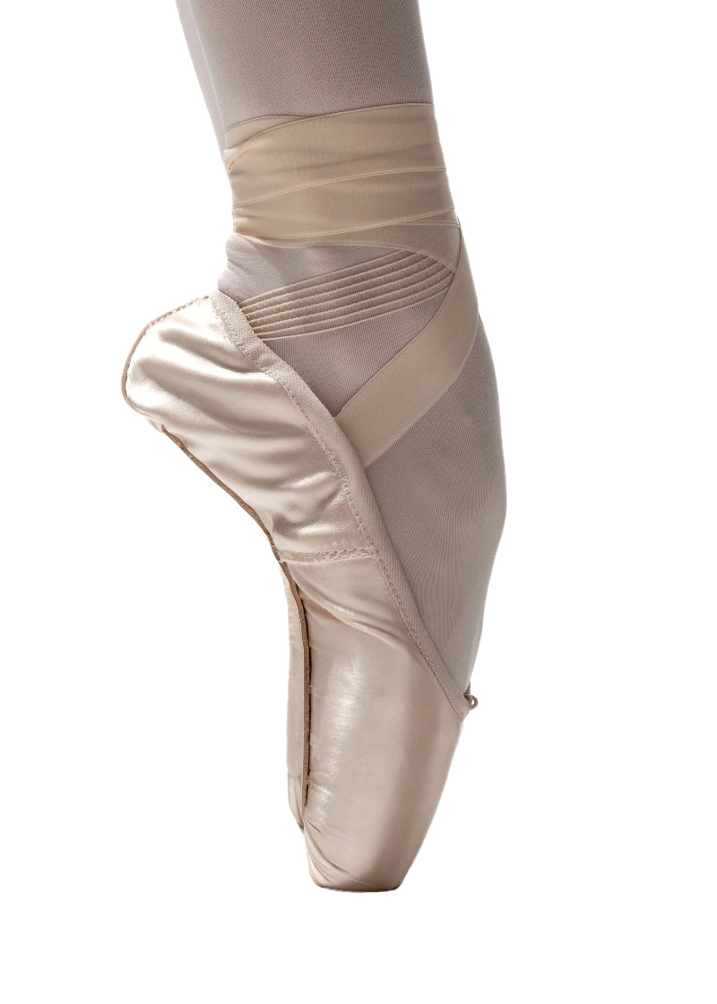CL70 Arpeggia Low Vamp Pointe Shoe Pink (Soft)
