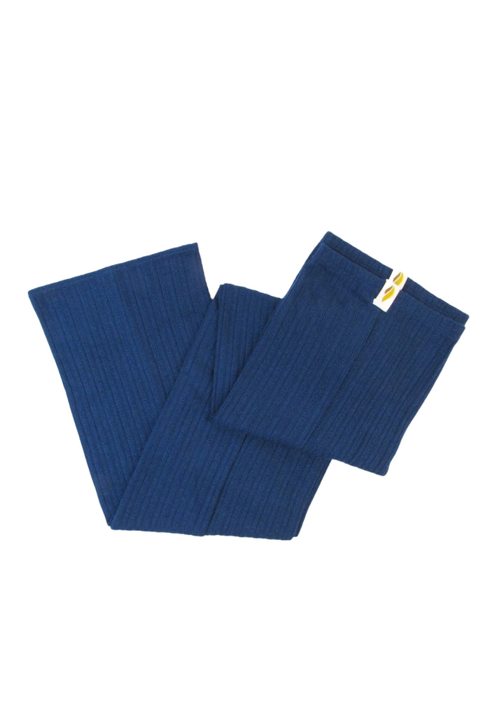 RubiaWear legwarmers in dark blue.