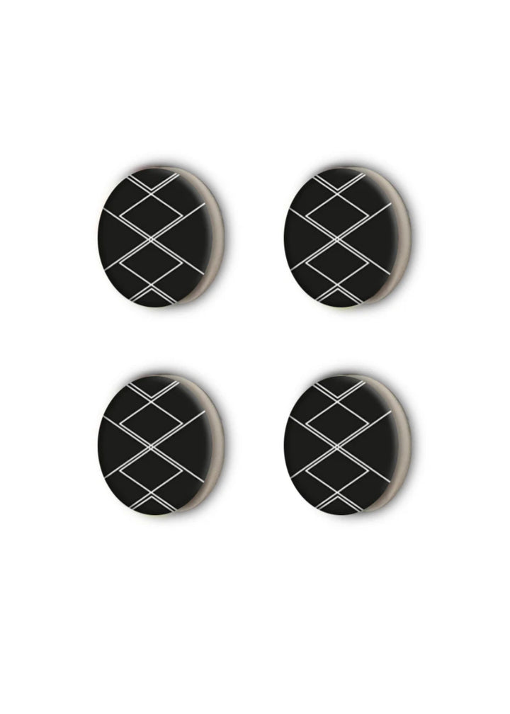 Mini LinK Magnetic Number Holders (4-pk) in Essie (a black/white geometric print)