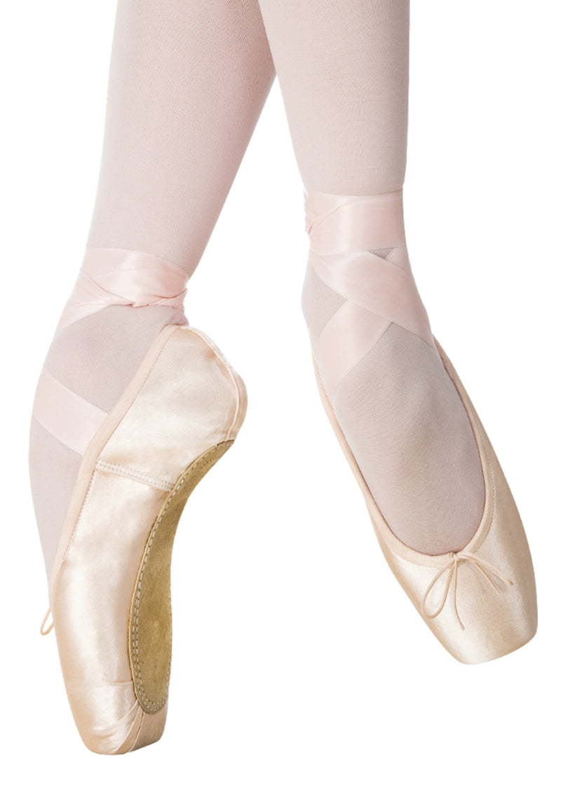 Nova Flex Pointe Shoe (Medium Flex Shank)